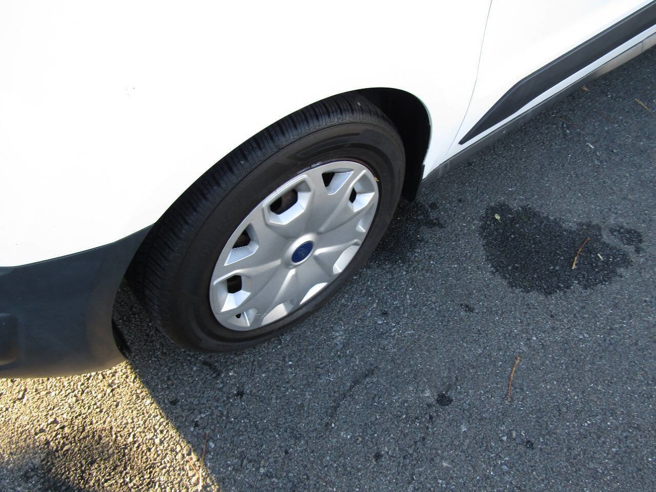 Used 2016 Ford Transit Connect XL image 29