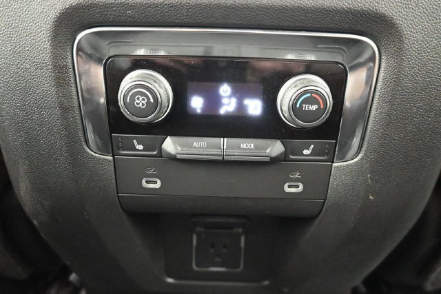 Used 2023 Chevrolet Tahoe High Country AWD/4WD image 21