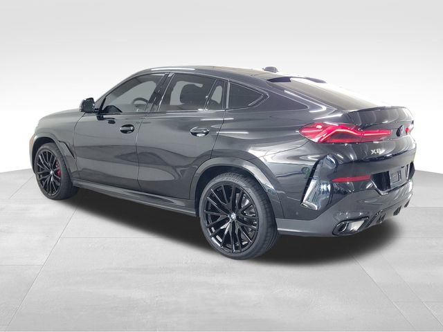 Used 2026 BMW X6 xDrive40i w/ Executive Package image 4