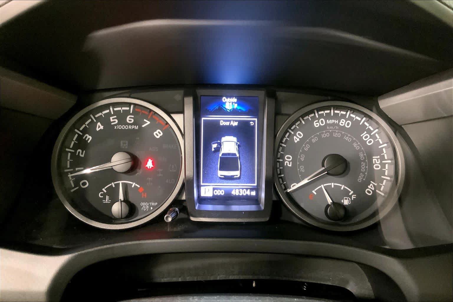Used 2021 Toyota Tacoma TRD Off-Road w/ TRD Premium Off Road Package AWD/4WD image 26