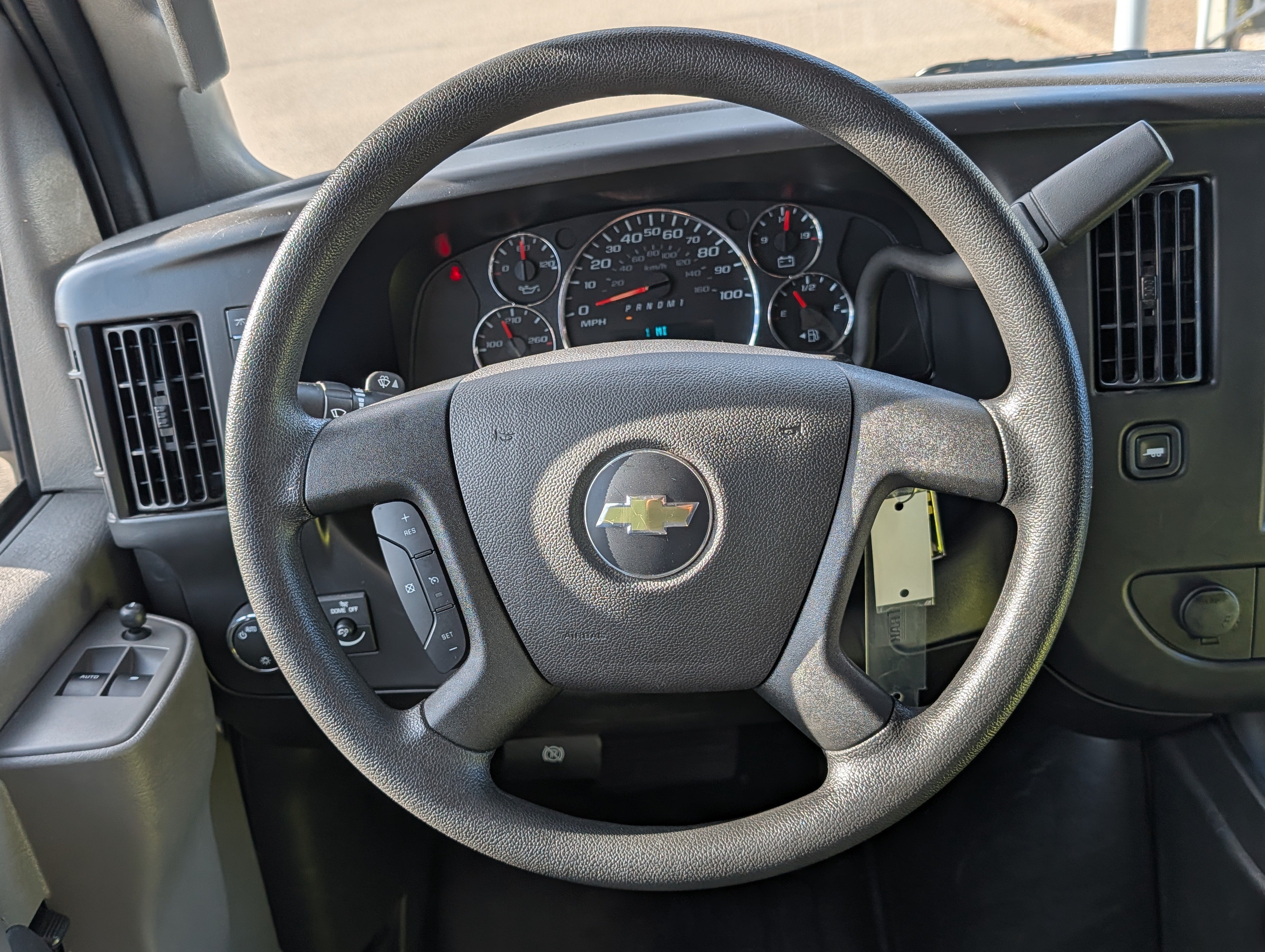 Certified 2025 Chevrolet Express 2500 w/ Driver Convenience Package RWD image 12