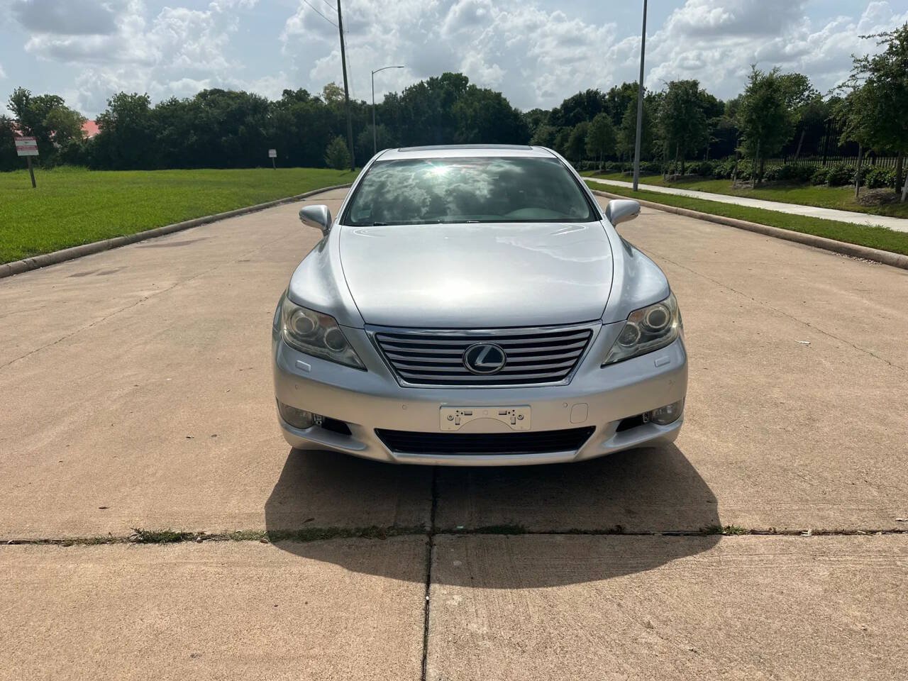 Used 2011 Lexus LS 460 L w/ Rear Seat Upgrade Pkg AWD/4WD image 8