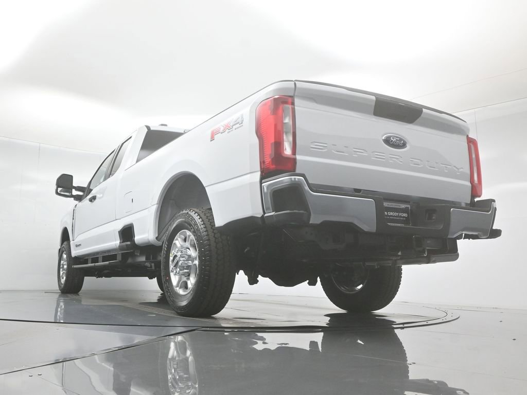 New 2026 Ford F350 XLT w/ FX4 Off-Road Package image 46