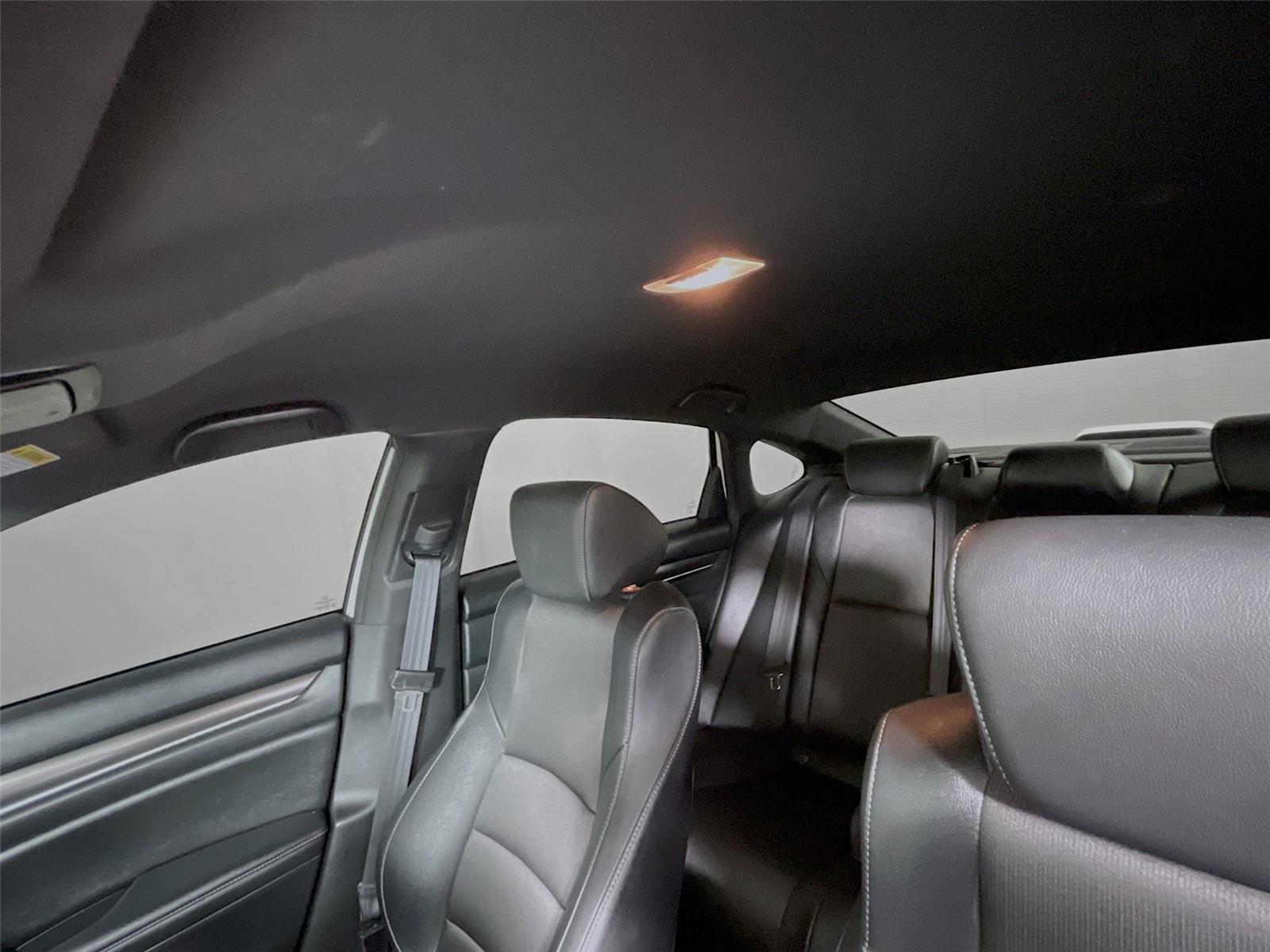 Used 2019 Honda Accord Sport image 12