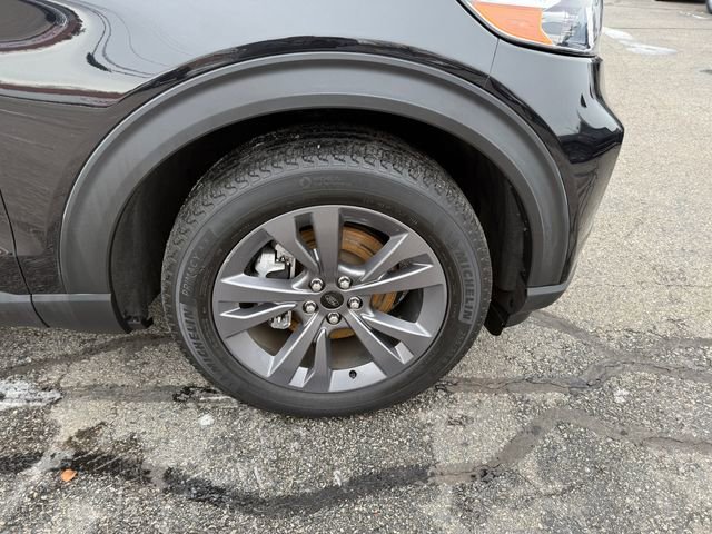 Used 2022 Ford Explorer XLT w/ Equipment Group 202A image 30