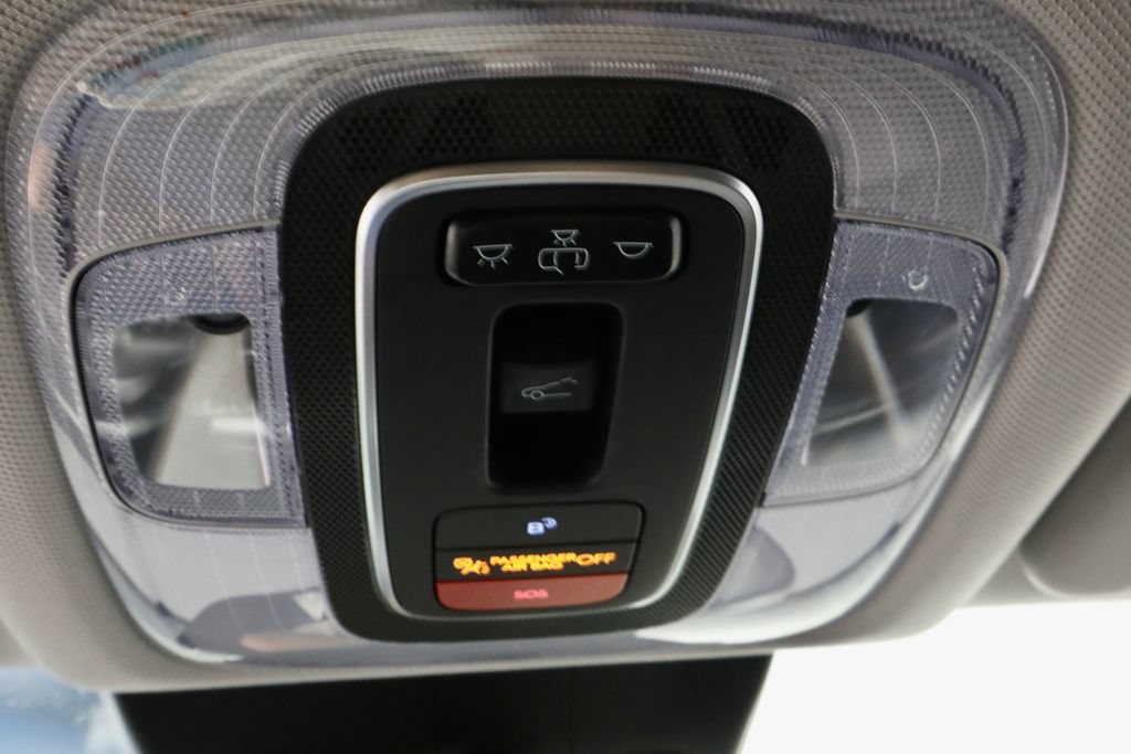 Used 2024 Hyundai Kona Limited AWD/4WD image 32