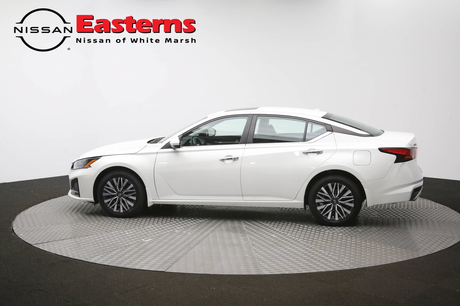 Used 2023 Nissan Altima 2.5 SV w/ SV Premium Package AWD/4WD image 61