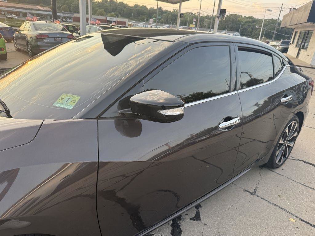 Used 2016 Nissan Maxima SR FWD image 21