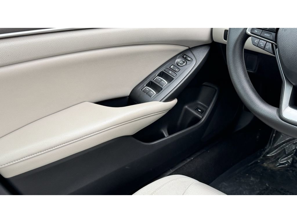 Used 2018 Honda Accord LX image 16