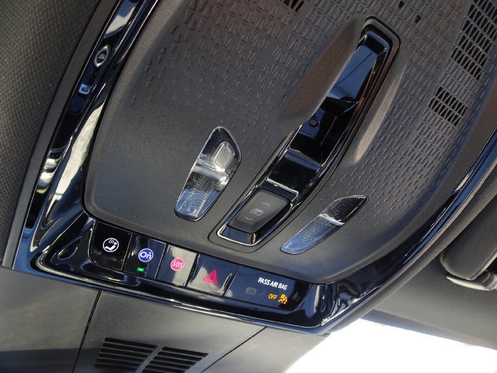 Used 2024 Cadillac Lyriq Sport RWD image 24