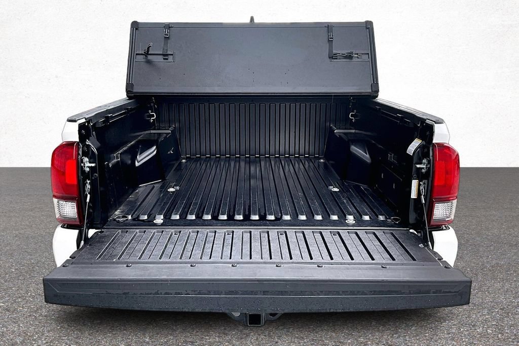 Certified 2023 Toyota Tacoma SR AWD/4WD image 10