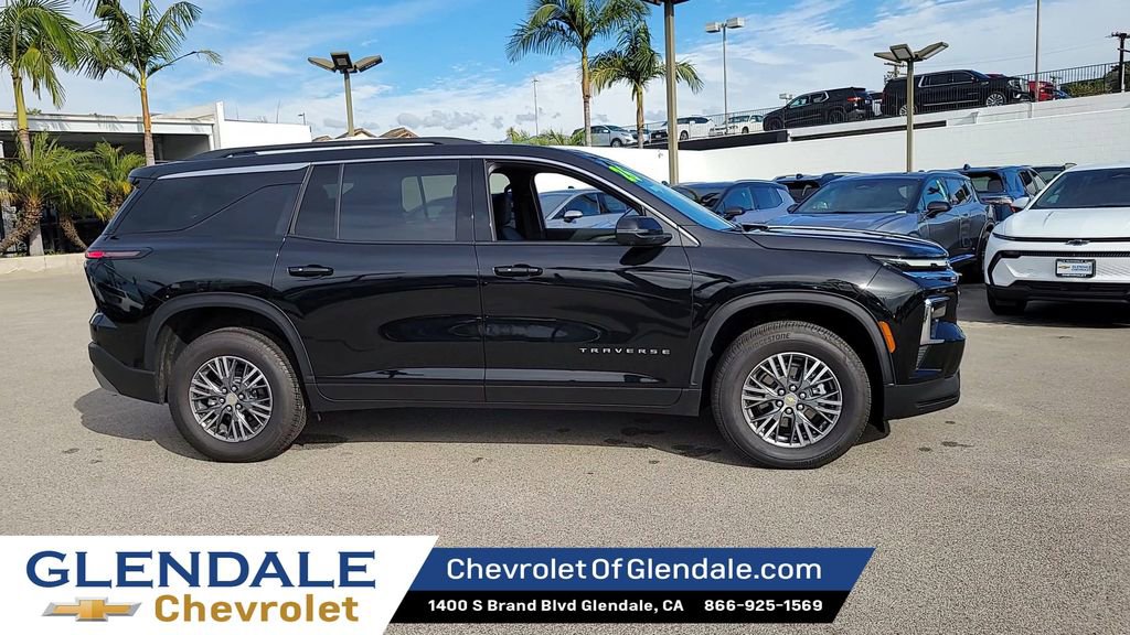 New 2026 Chevrolet Traverse LT w/ Driver Confidence Package image 9
