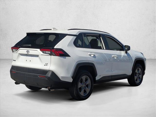 Used 2025 Toyota RAV4 LE AWD/4WD image 5