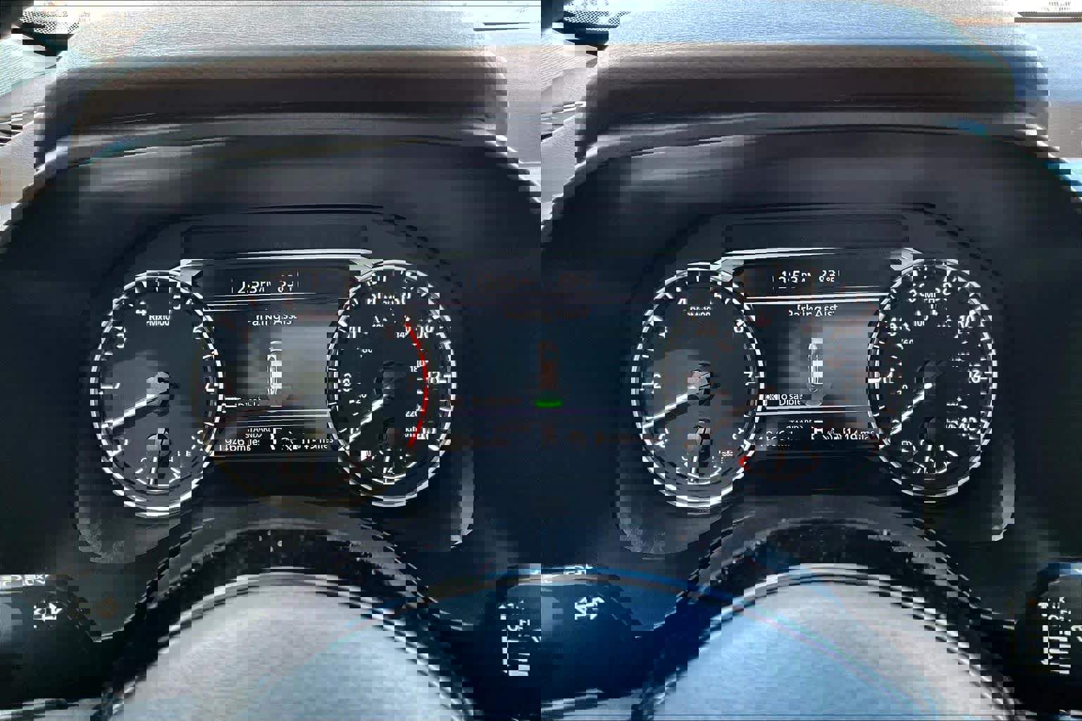 Used 2023 Nissan Rogue SV w/ SV Premium B Package image 26