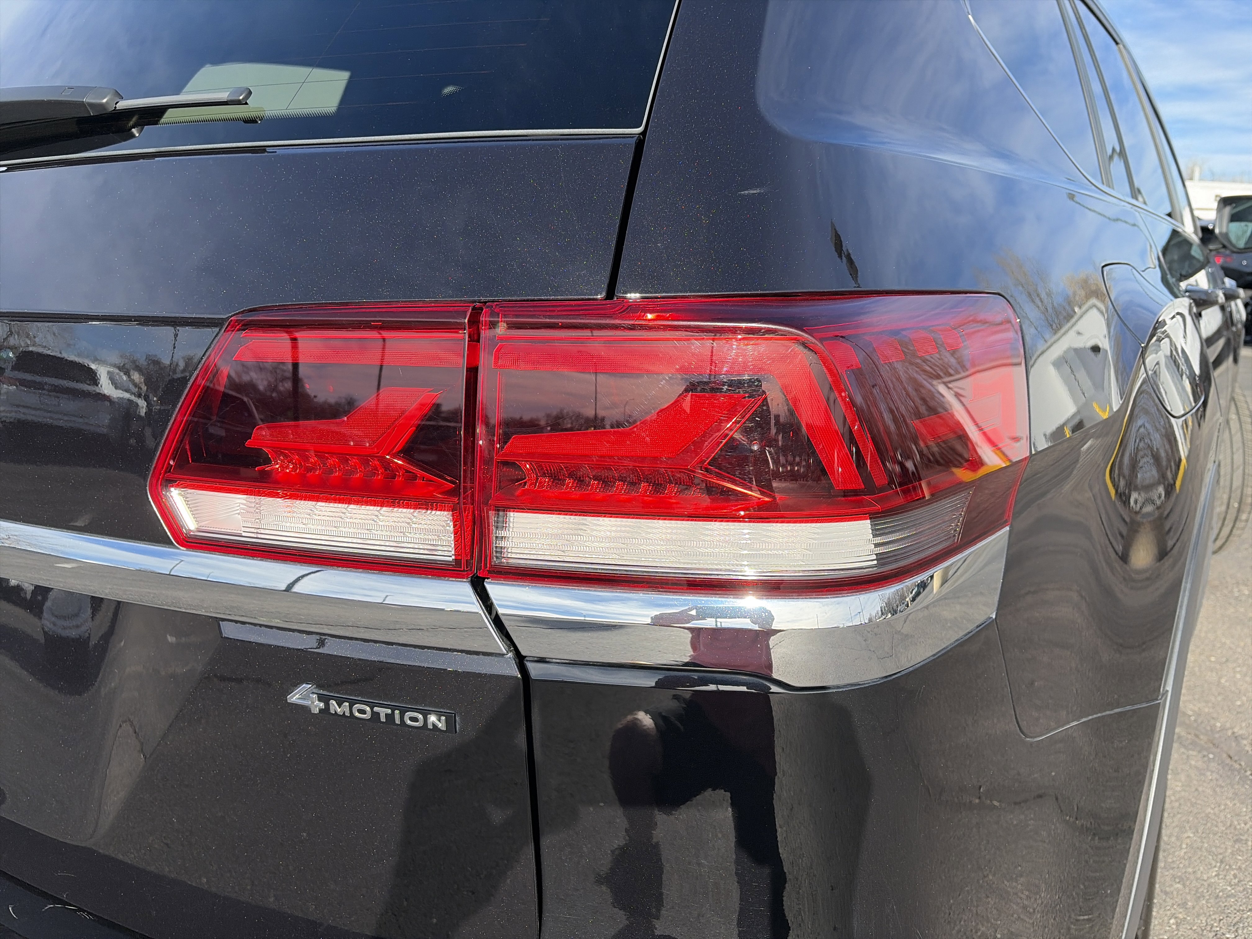 Used 2023 Volkswagen Atlas SE w/ Panoramic Sunroof Package image 26