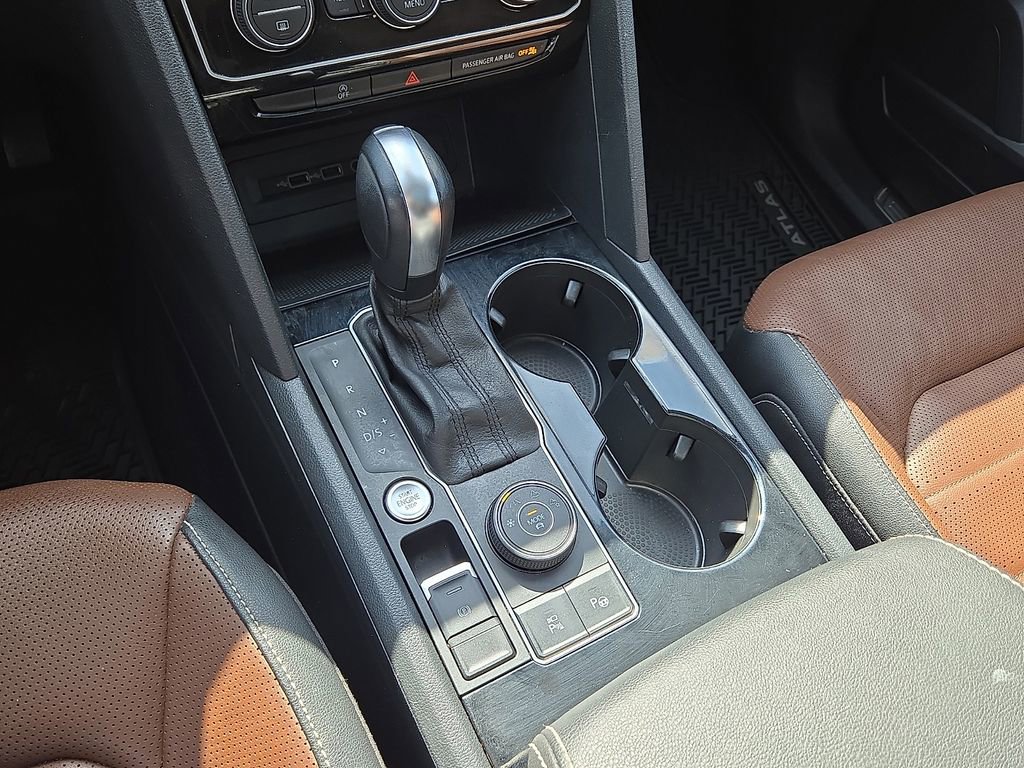 Used 2021 Volkswagen Atlas SEL Premium image 32
