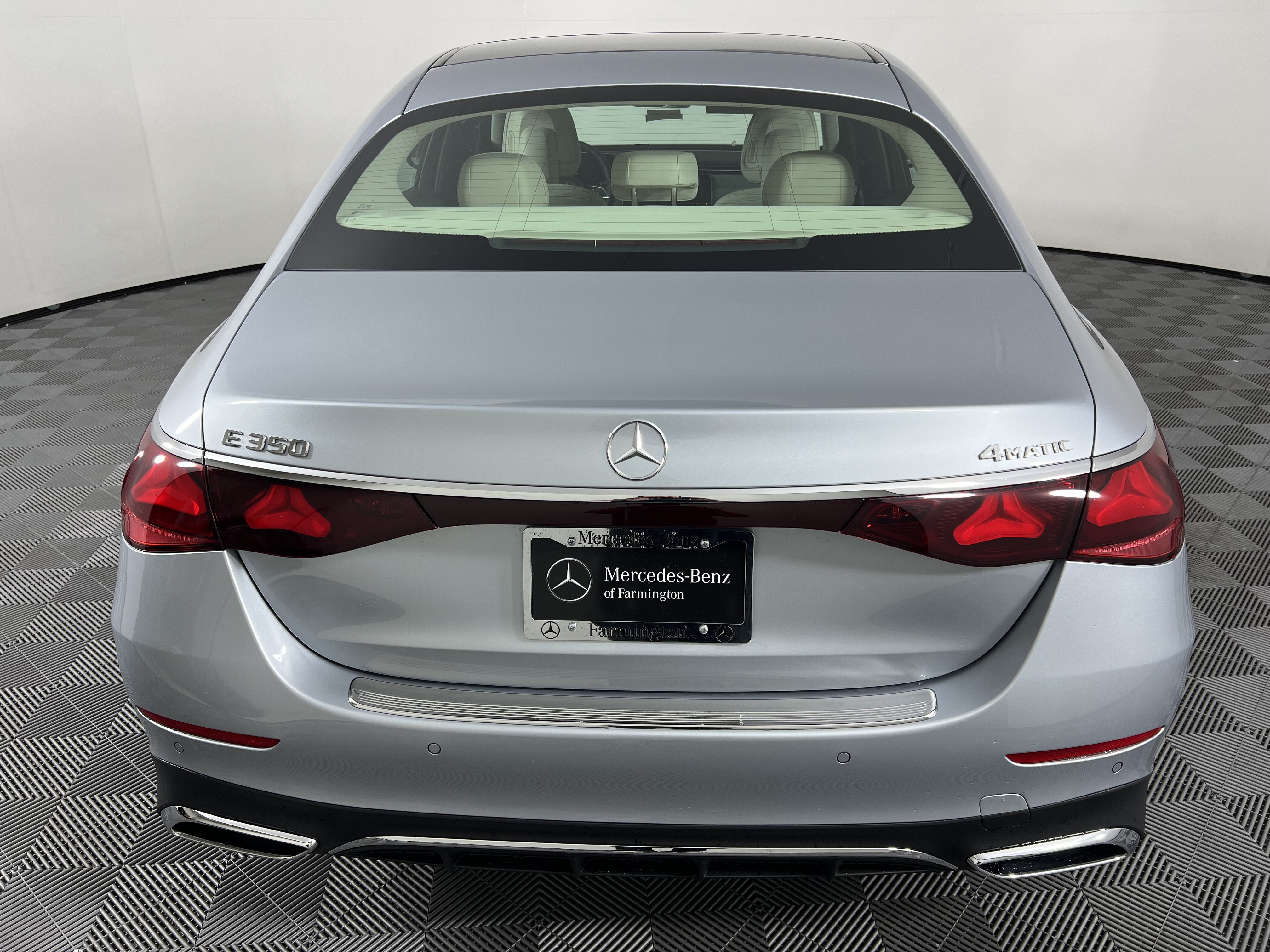 New 2026 Mercedes-Benz E 350 4MATIC Sedan image 10