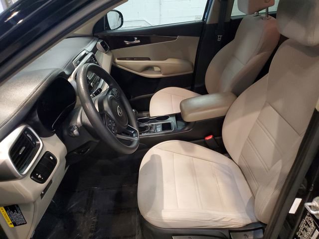 Used 2017 Kia Sorento LX image 11