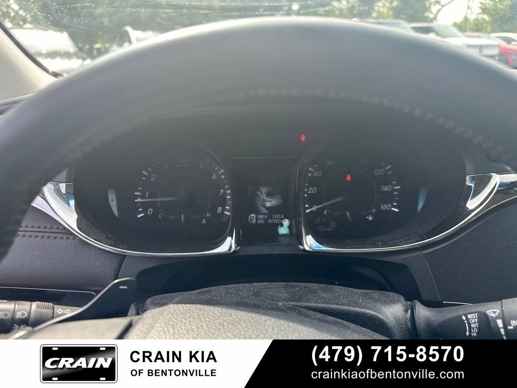 Used 2013 Toyota Avalon XLE Touring FWD image 18