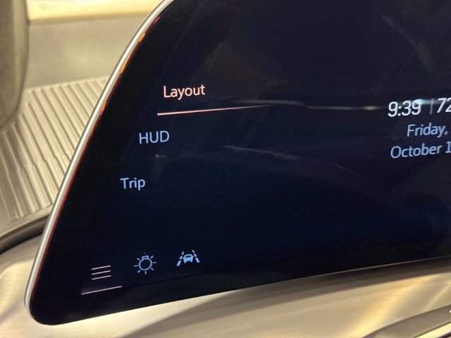 Certified 2026 Cadillac Vistiq Sport w/ LPO, Floor Liner Package AWD/4WD image 31