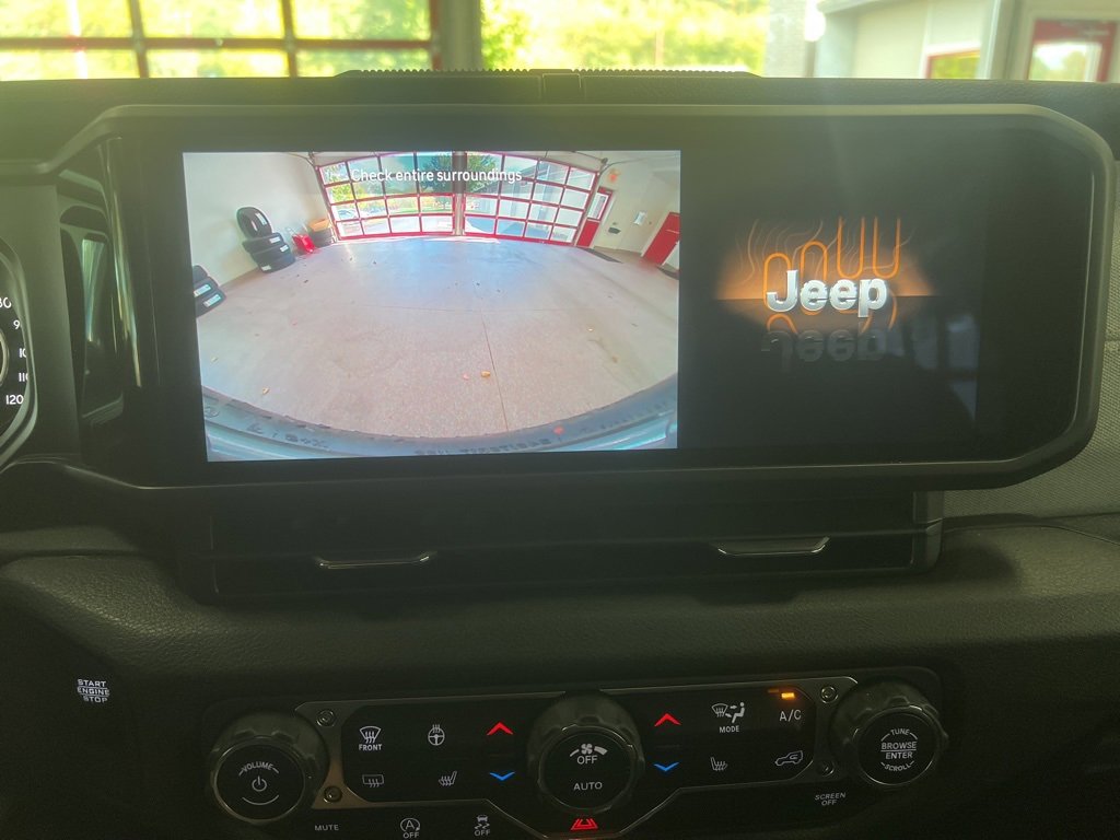 Certified 2025 Jeep Wrangler Sport S image 16