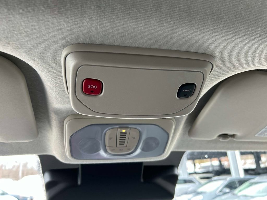 Used 2025 RAM ProMaster 2500 w/ Convenience Group image 31