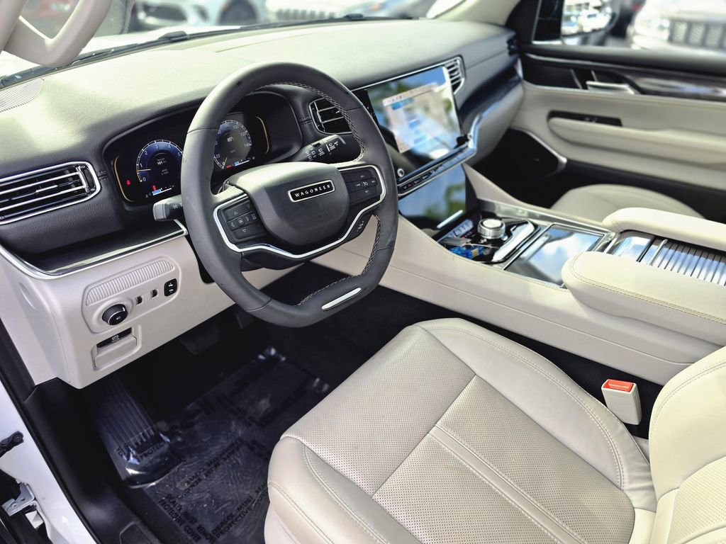 Used 2024 Jeep Wagoneer 2WD image 20