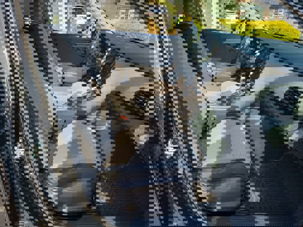 Certified 2025 Subaru Outback Premium image 25