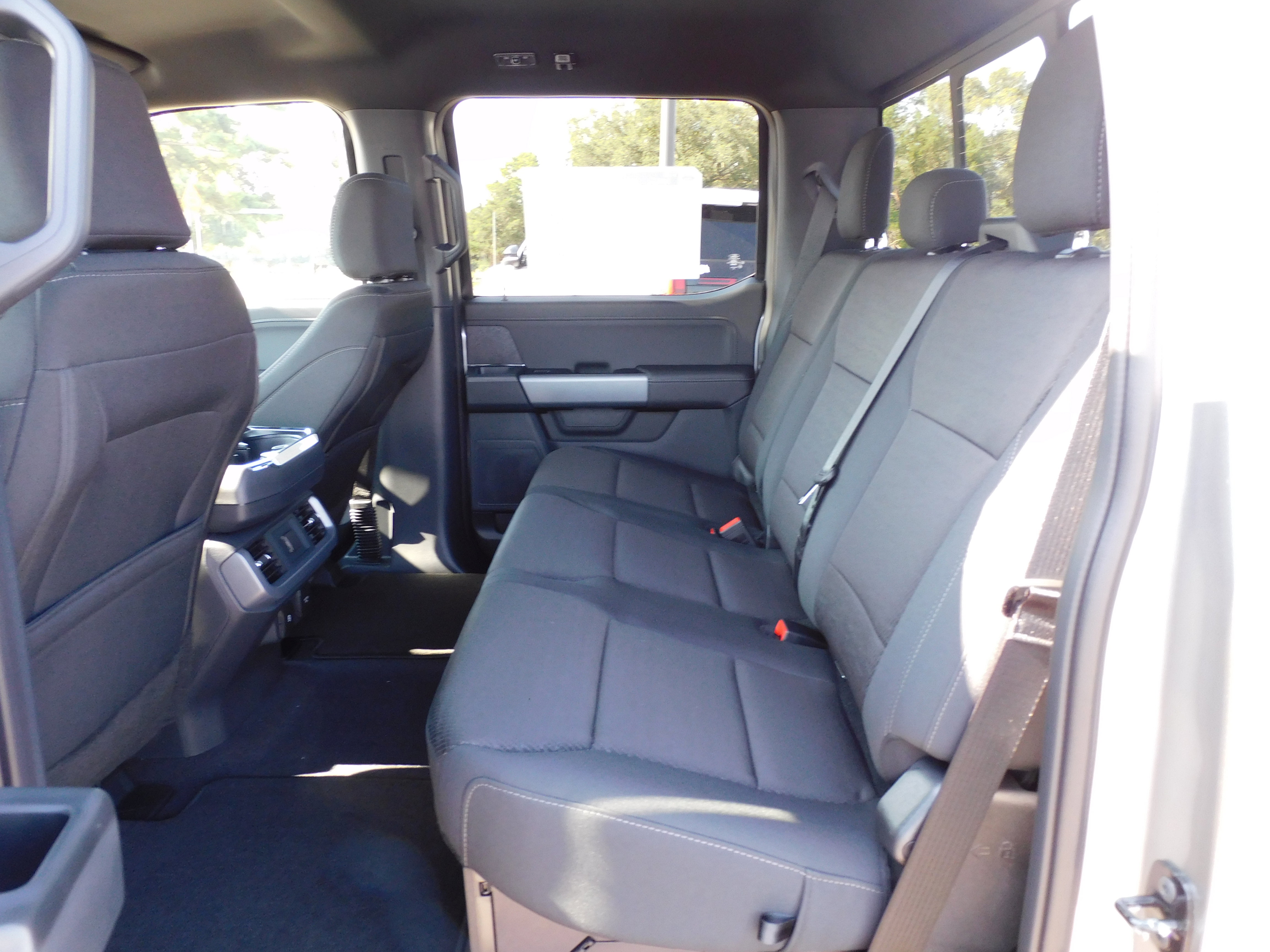 New 2025 Ford F150 XLT w/ Equipment Group 302A MID image 13