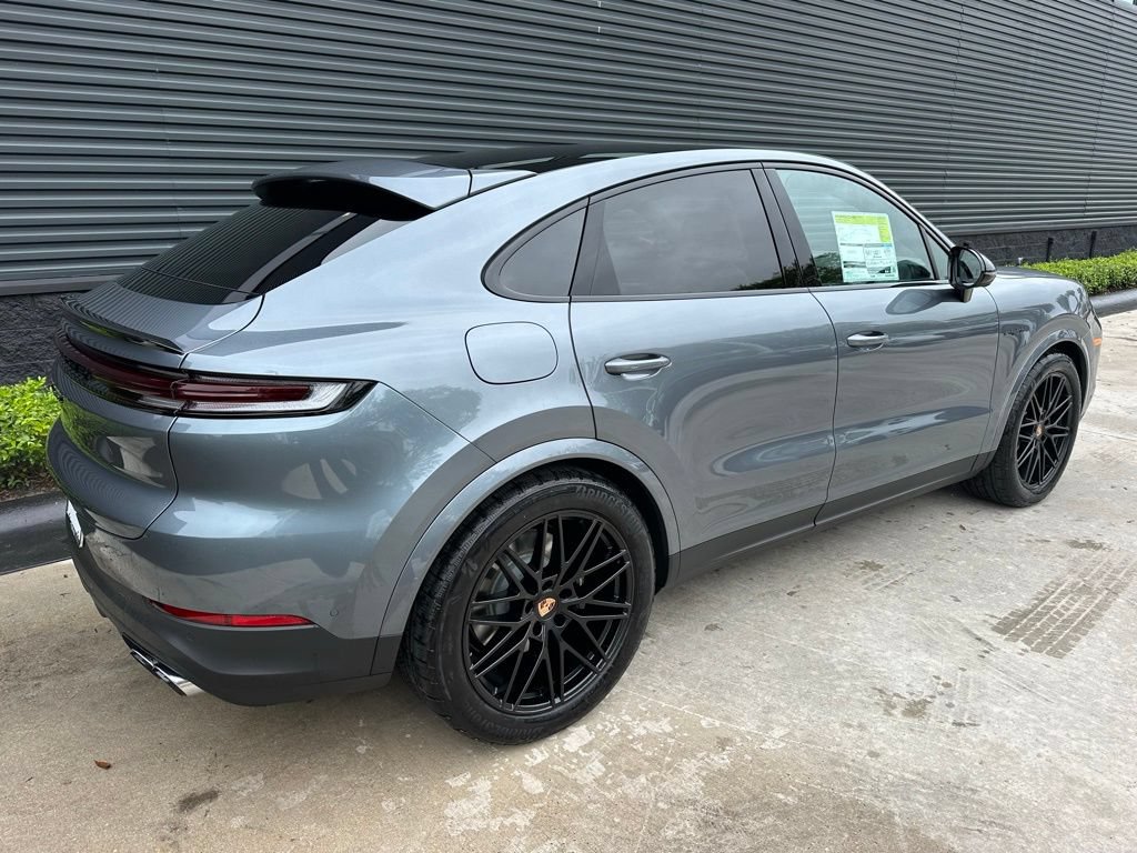 Used 2026 Porsche Cayenne S AWD/4WD image 9