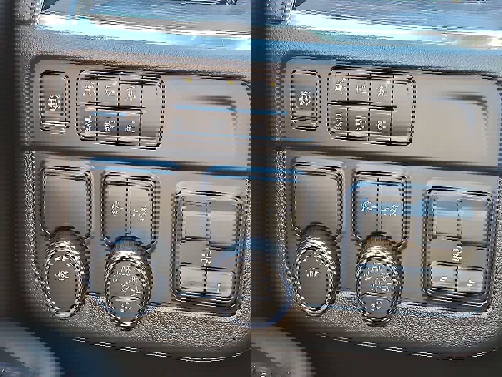 New 2026 Chevrolet Suburban Premier w/ Sun And Tow Package RWD image 17