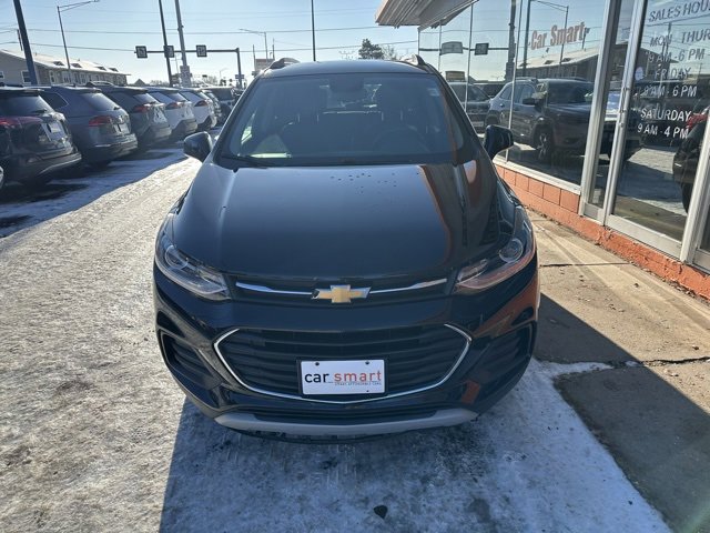 Used 2020 Chevrolet Trax LT w/ Driver Confidence Package image 2