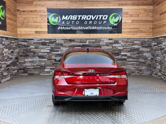 Certified 2023 Hyundai Elantra SEL w/ Cargo Package FWD image 9