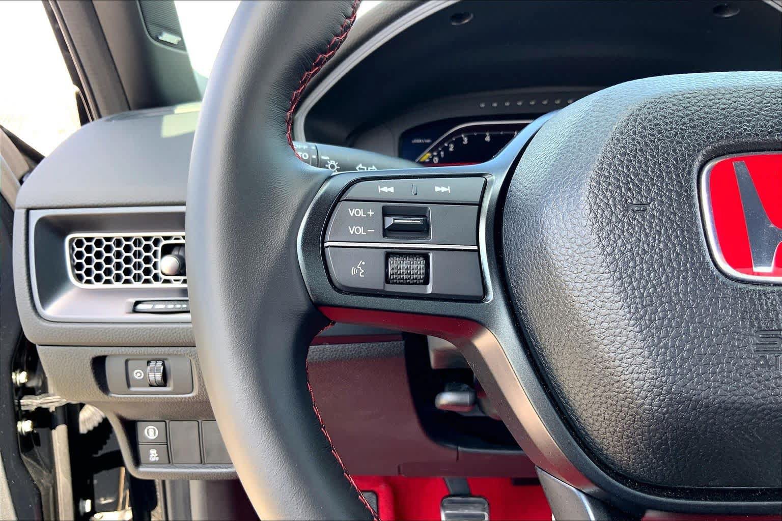 Used 2024 Honda Civic Type R image 23