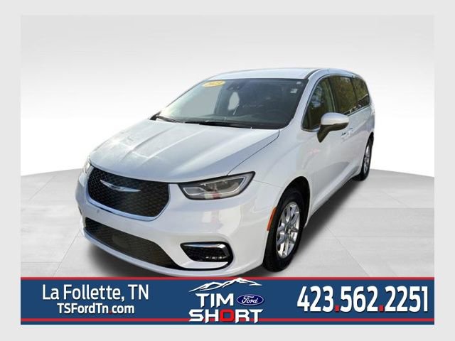 Used 2023 Chrysler Pacifica Touring-L