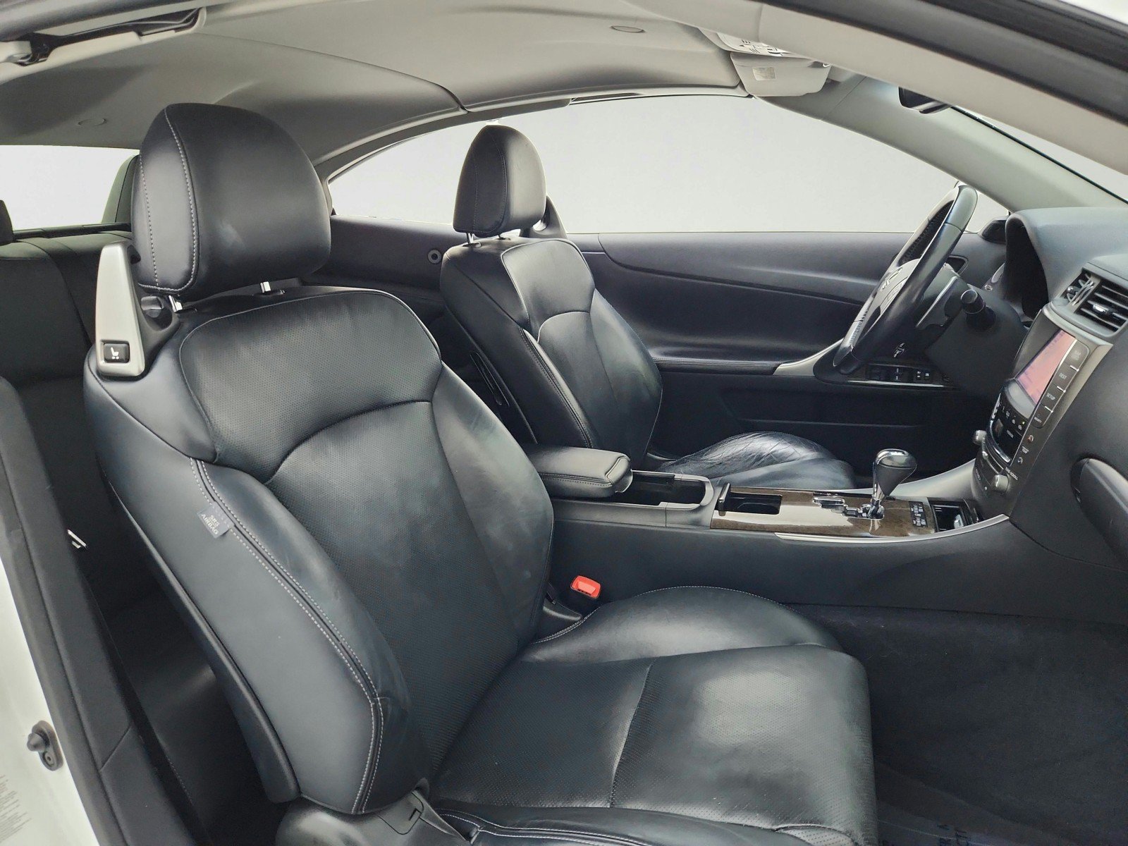 Used 2013 Lexus IS 250C RWD image 26