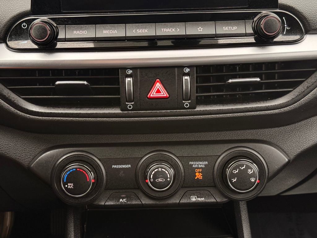 Used 2023 Kia Forte LXS image 34