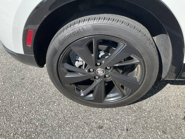 Used 2023 Buick Envision Essence w/ Sport Touring Package image 13