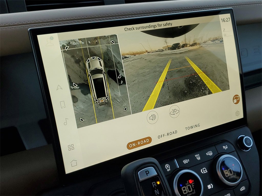 New 2026 Land Rover Defender 130 X-Dynamic SE image 20