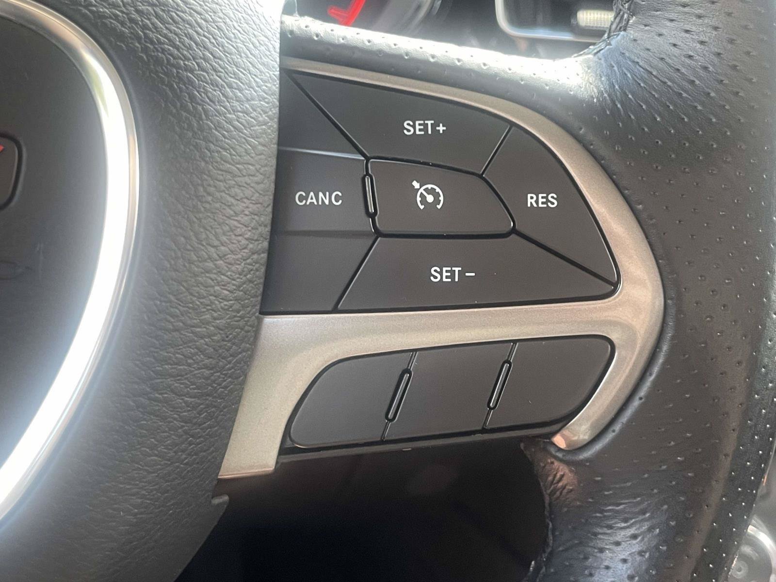Certified 2021 Dodge Durango SXT RWD image 23