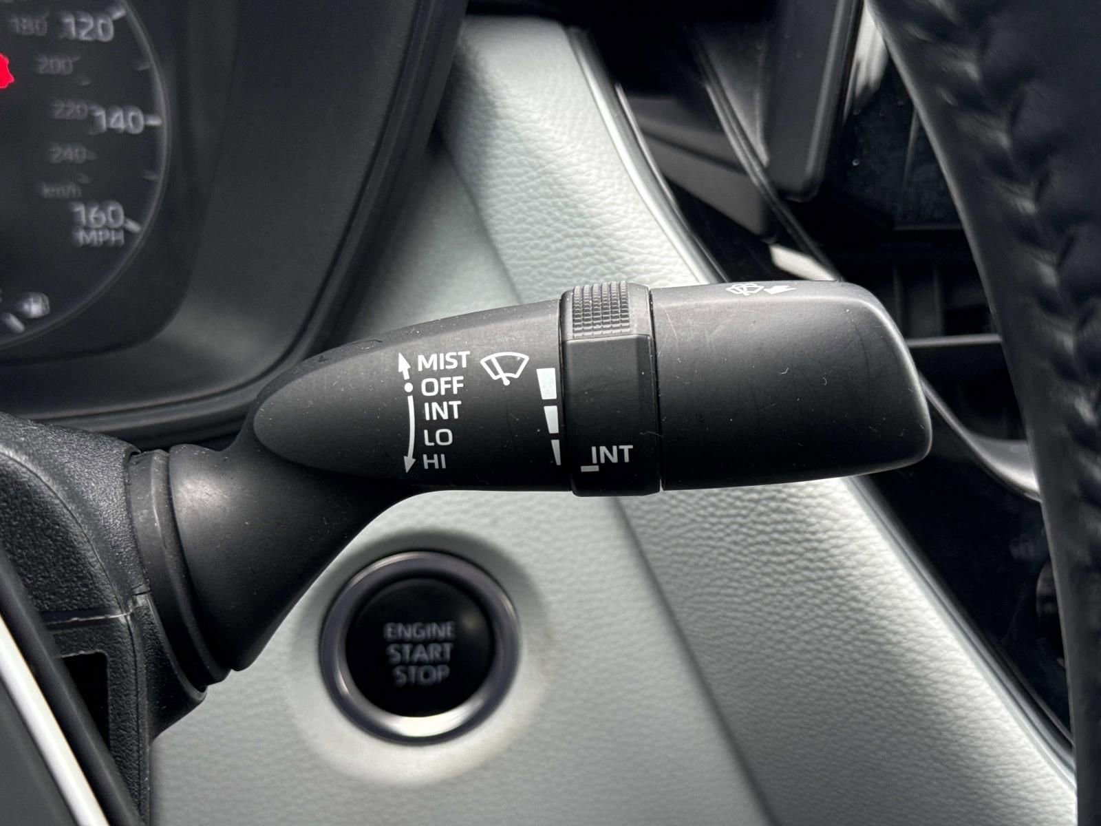 Used 2023 Toyota Corolla SE image 18