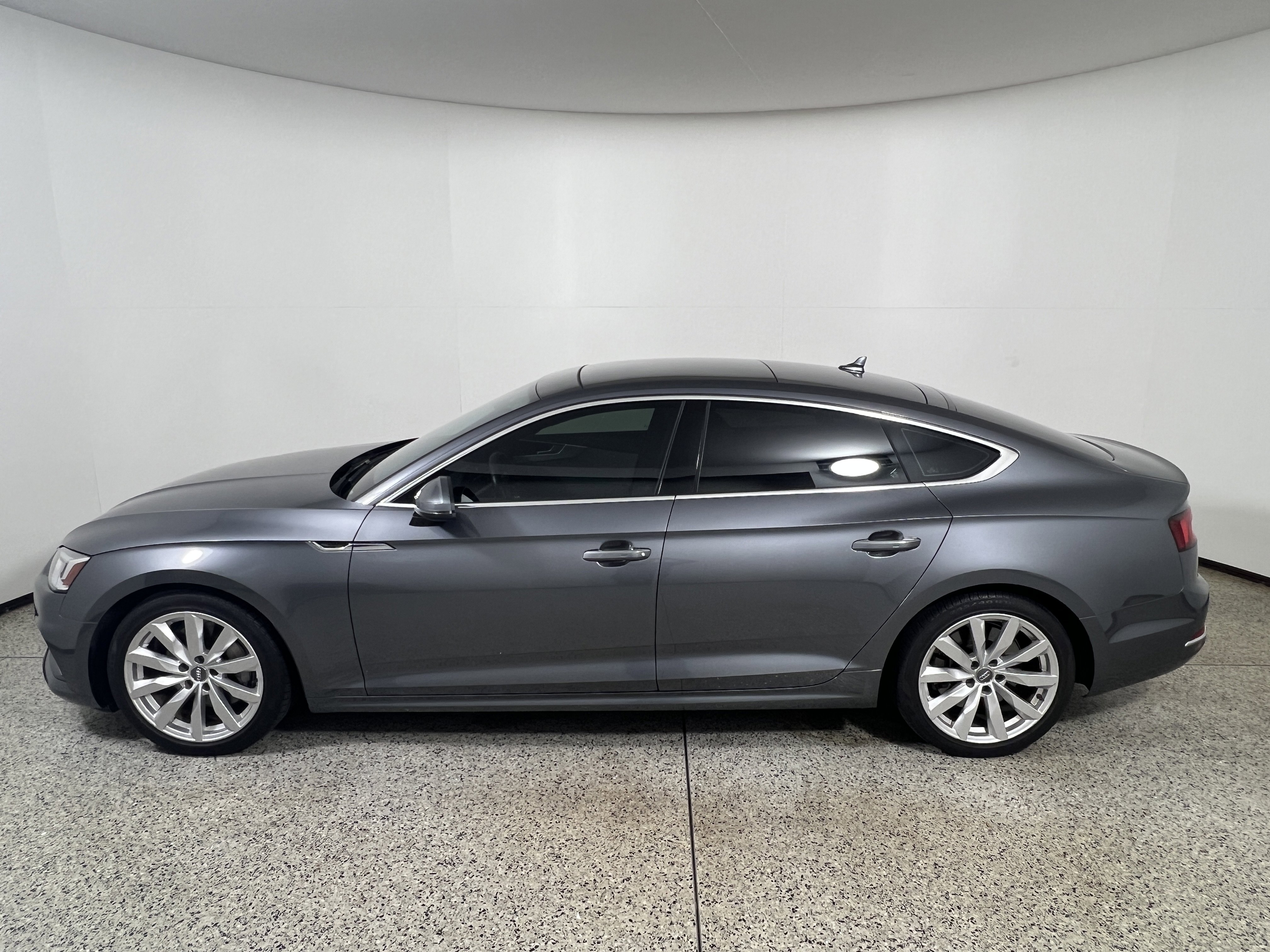 Used 2018 Audi A5 2.0T Premium Plus w/ Premium Plus AWD/4WD image 4