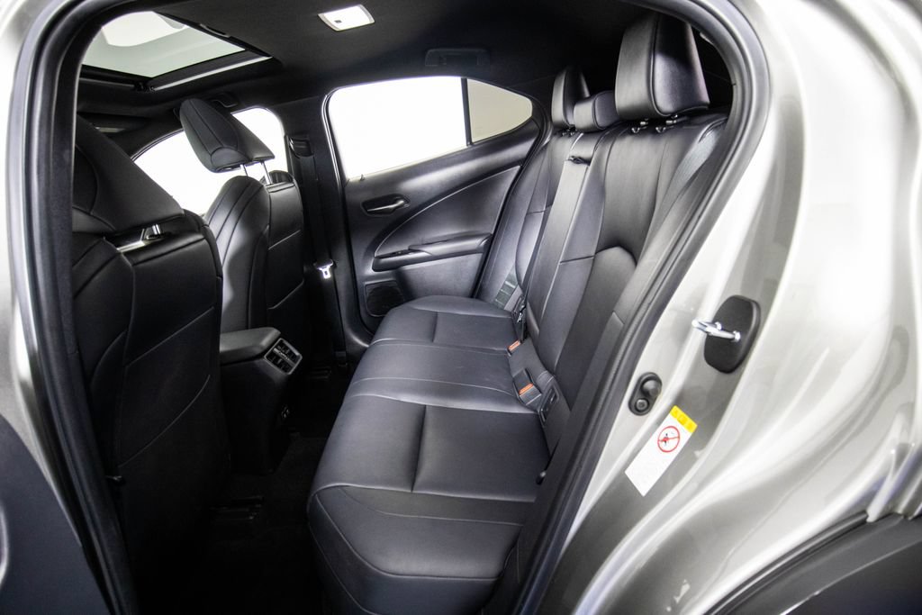 Used 2019 Lexus UX 200 F Sport w/ F Sport Premium Package FWD image 12