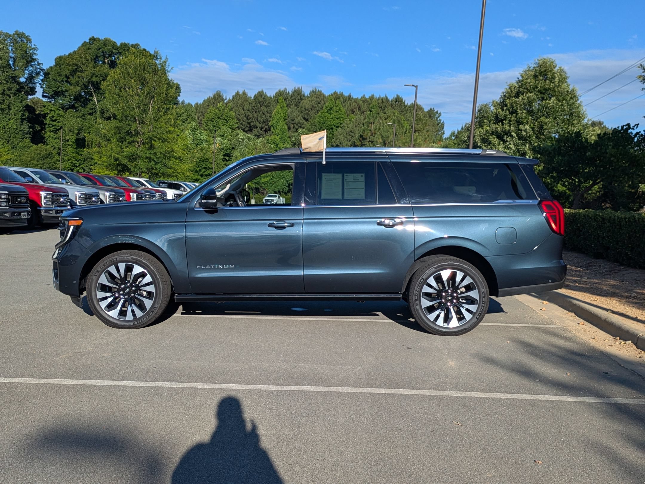 Certified 2025 Ford Expedition Max Platinum w/ Platinum Ultimate Package AWD/4WD image 7