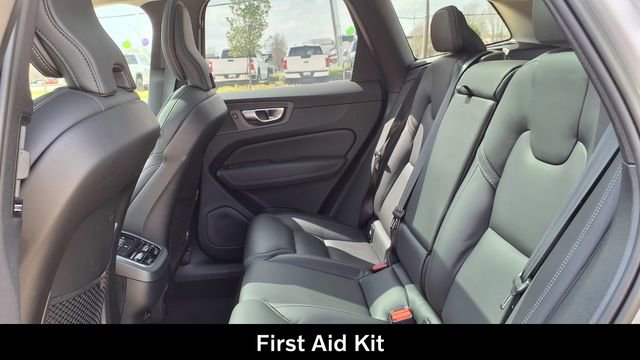 Used 2023 Volvo XC60 B5 Ultimate w/ Climate Package image 18