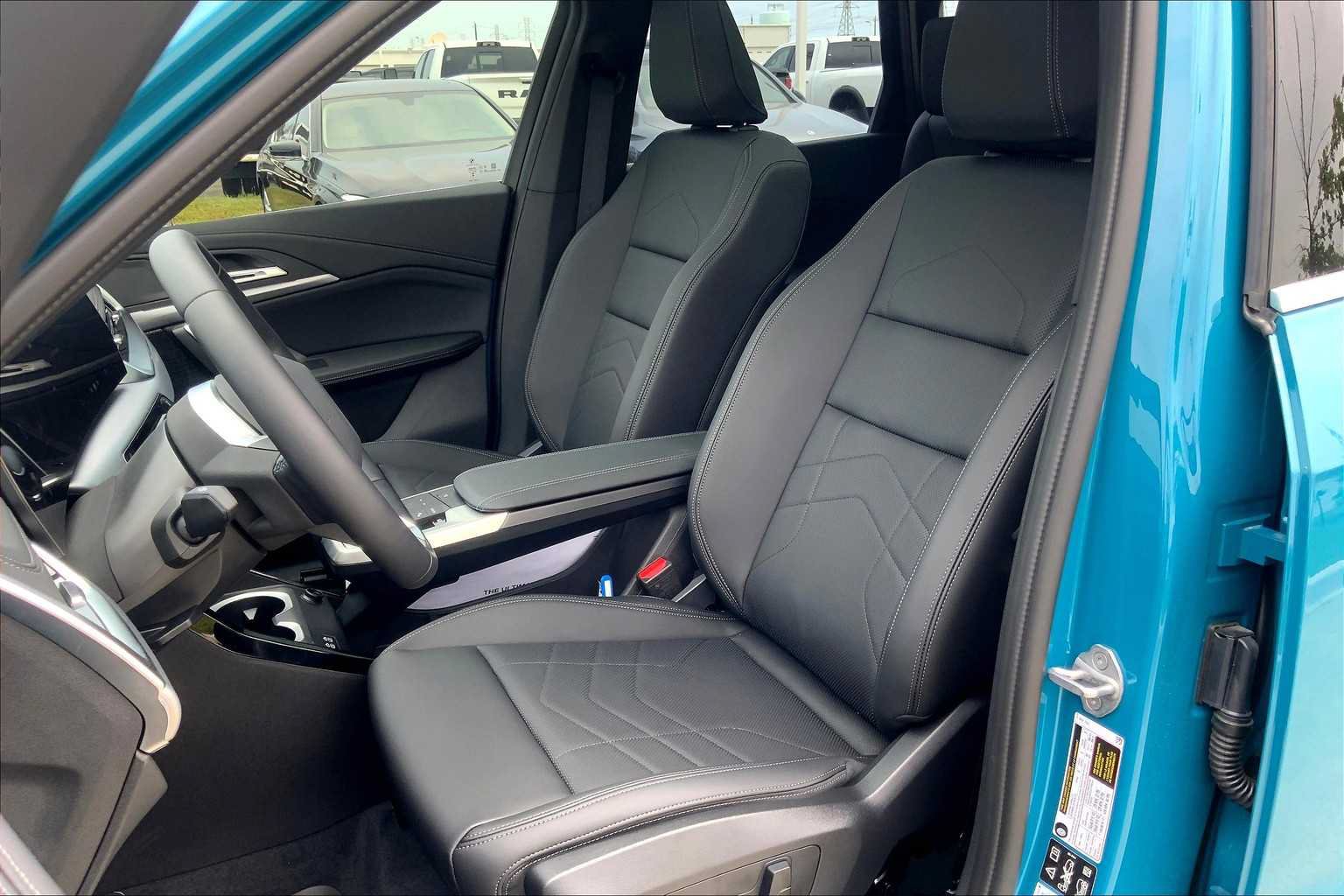 New 2025 BMW X1 xDrive28i w/ Convenience Package AWD/4WD image 9