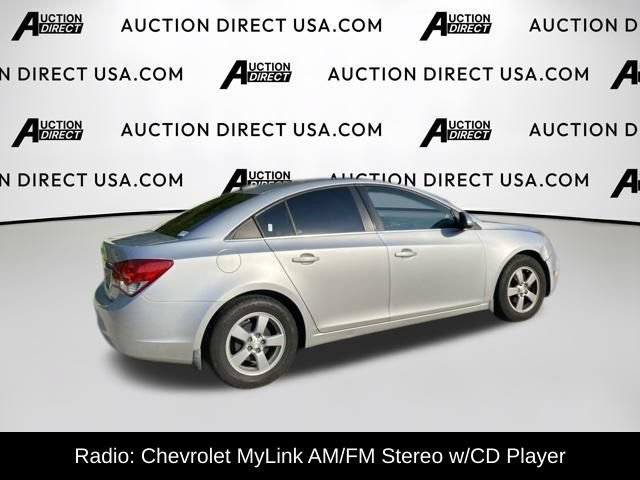 Used 2015 Chevrolet Cruze LT w/ Technology Package FWD image 8