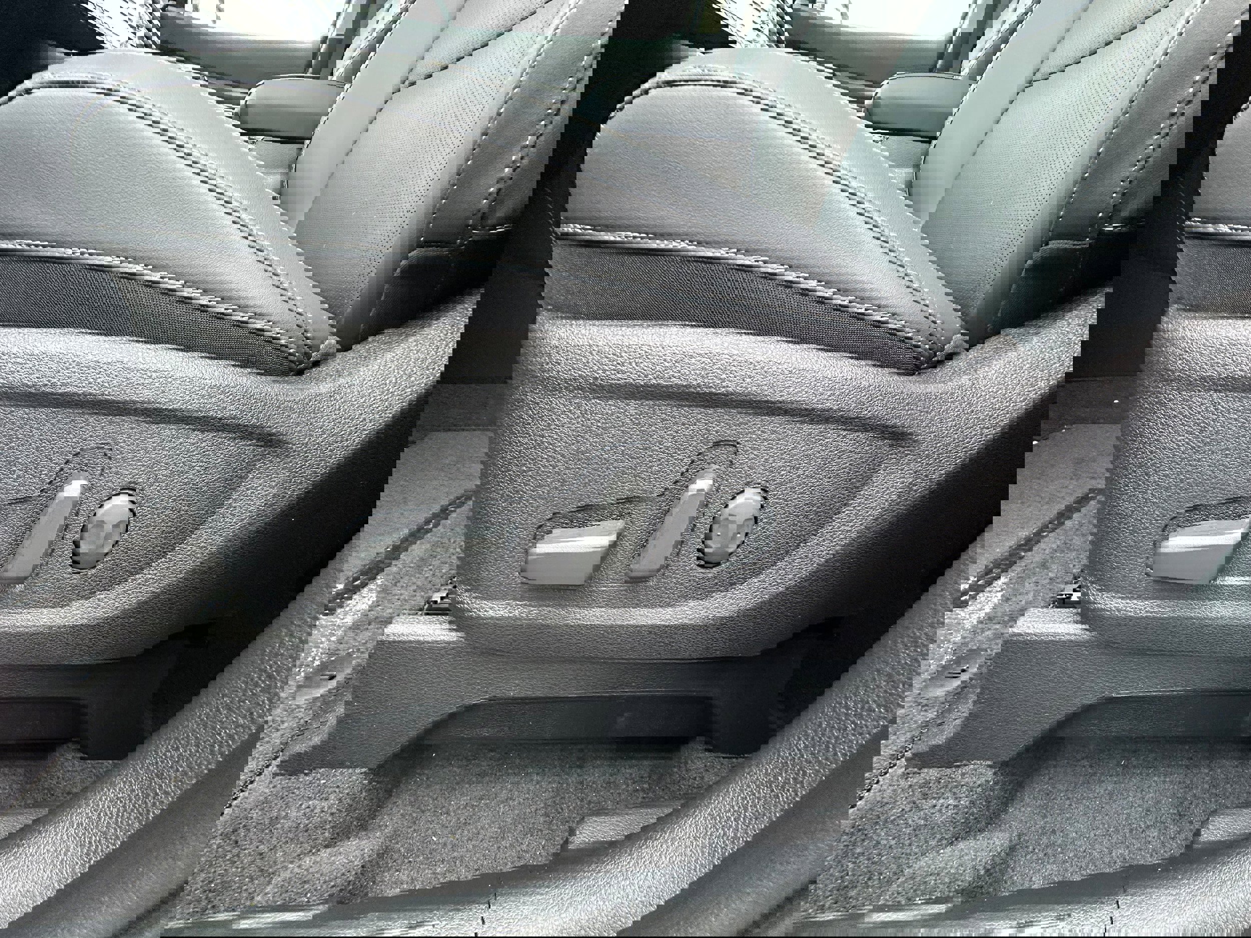 New 2025 Kia Telluride S image 35