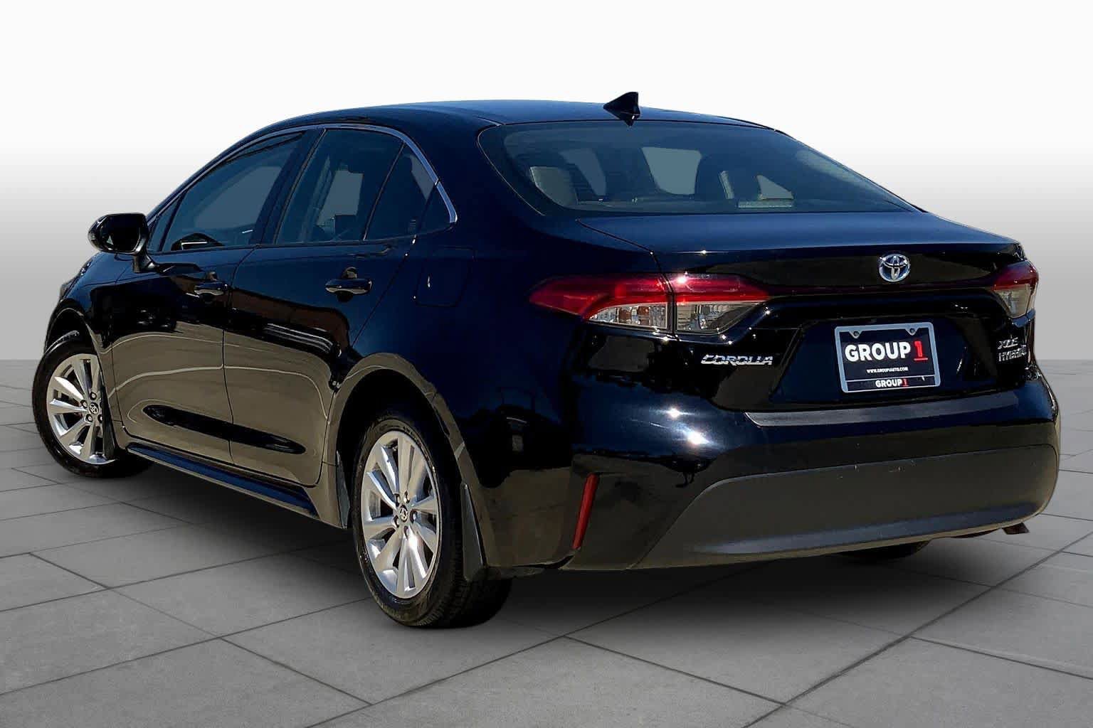 Used 2024 Toyota Corolla XLE FWD image 12