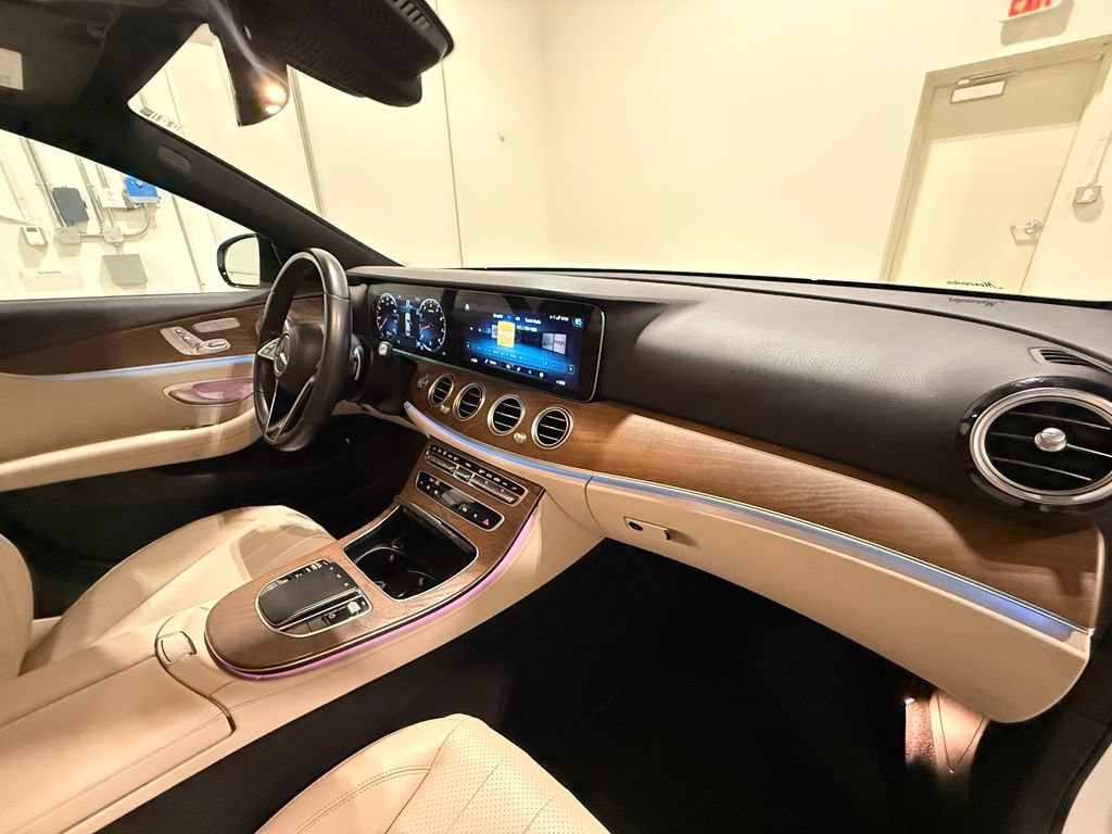 Used 2022 Mercedes-Benz E 350 Sedan w/ AMG Line Exterior image 32